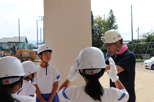 粟井小学校