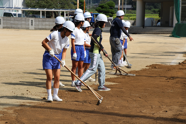 粟井小学校