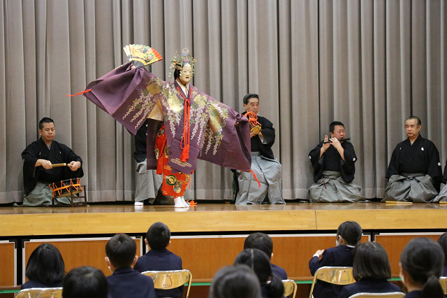 高室小学校