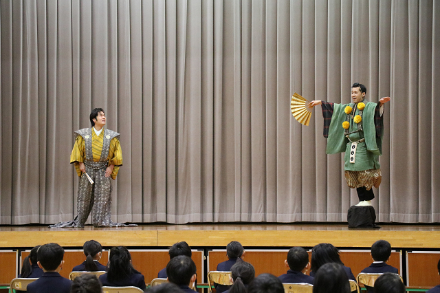 高室小学校