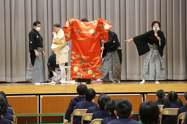 高室小学校