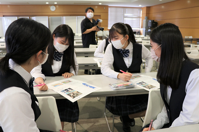 総合高校生　産学連携授業