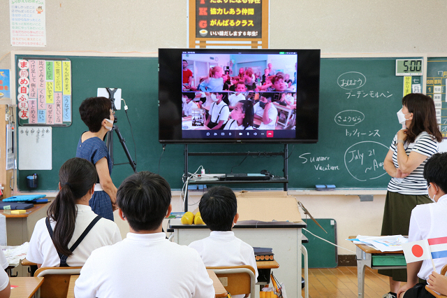 オランダの小学生とオンライン交流