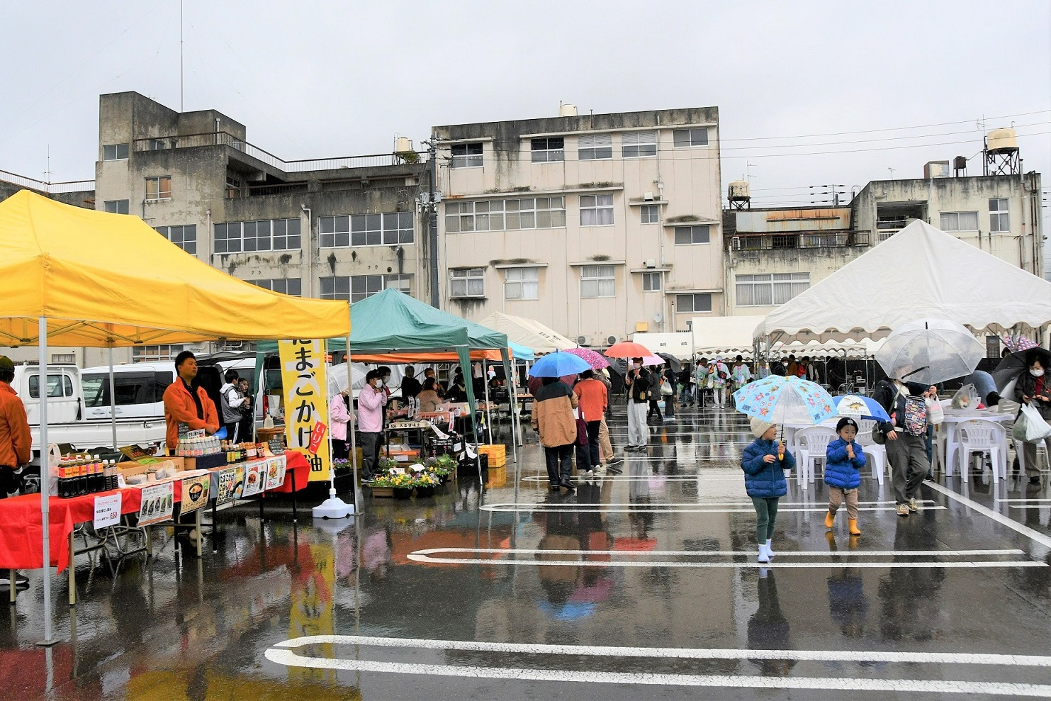 銭形いろどり市