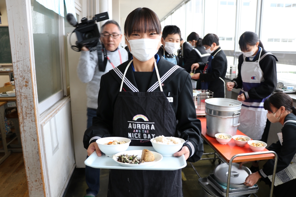 給食