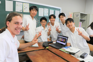 学校訪問の様子