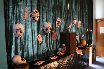 おばけやしき内に展示されている作品