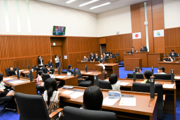 議場見学会の様子