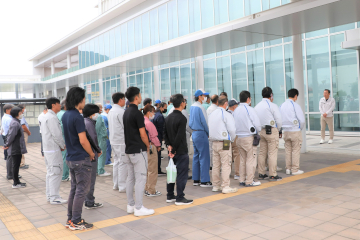 ビルメンテナンス協会の清掃の様子