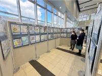 昨年の俳句絵手紙展（本庁）