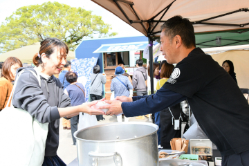 ロメインびらきの様子