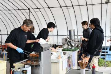 ロメインびらきの様子