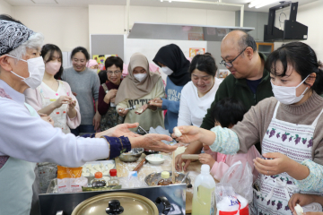 お国自慢料理大会の様子