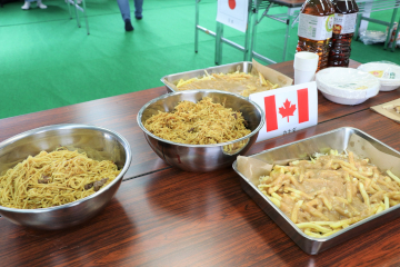 お国自慢料理大会の様子