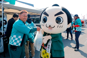 銭形いろどり市のようす