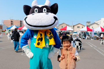 銭形いろどり市のようす