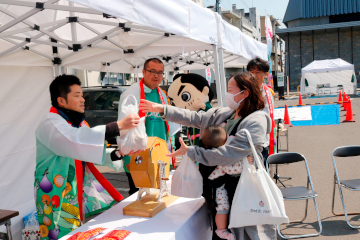 銭形いろどり市のようす