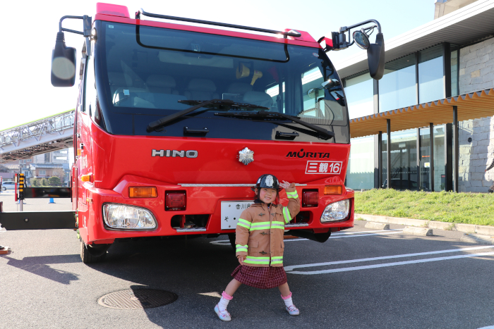 制服を着て撮影