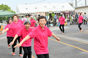豊浜駅つつじ祭りのようす