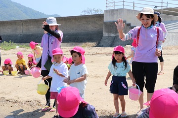 ヒラメの赤ちゃん大海原へ