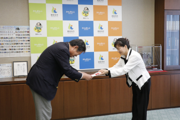 「第4回復活！土曜デーかんおんじ」で募ったチャリティー募金を観音寺こども園へ寄付