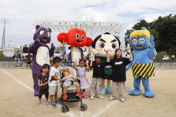 銭形くんたちと記念撮影