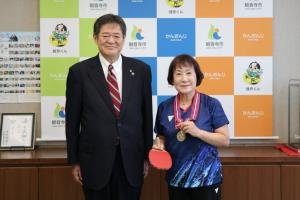 杉村範子さんと佐伯市長