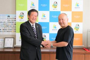 地域活性化起業人着任式の写真