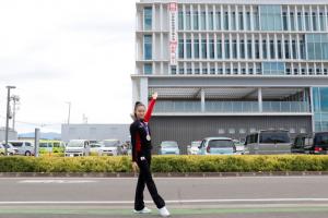 世界新体操選手権で銀メダル！眞鍋凛選手の栄誉を称え、懸垂幕を設置
